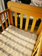 babycare实木床九成新，几乎没用